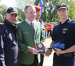 LR Dr. Pernkopf und Landesfeuerwehrkommandant Fahrafellner, MSc