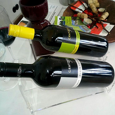 Flaschenpräsenter für Weinbau Gratzer