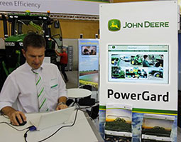 Eremit Multimedia Display für John Deere